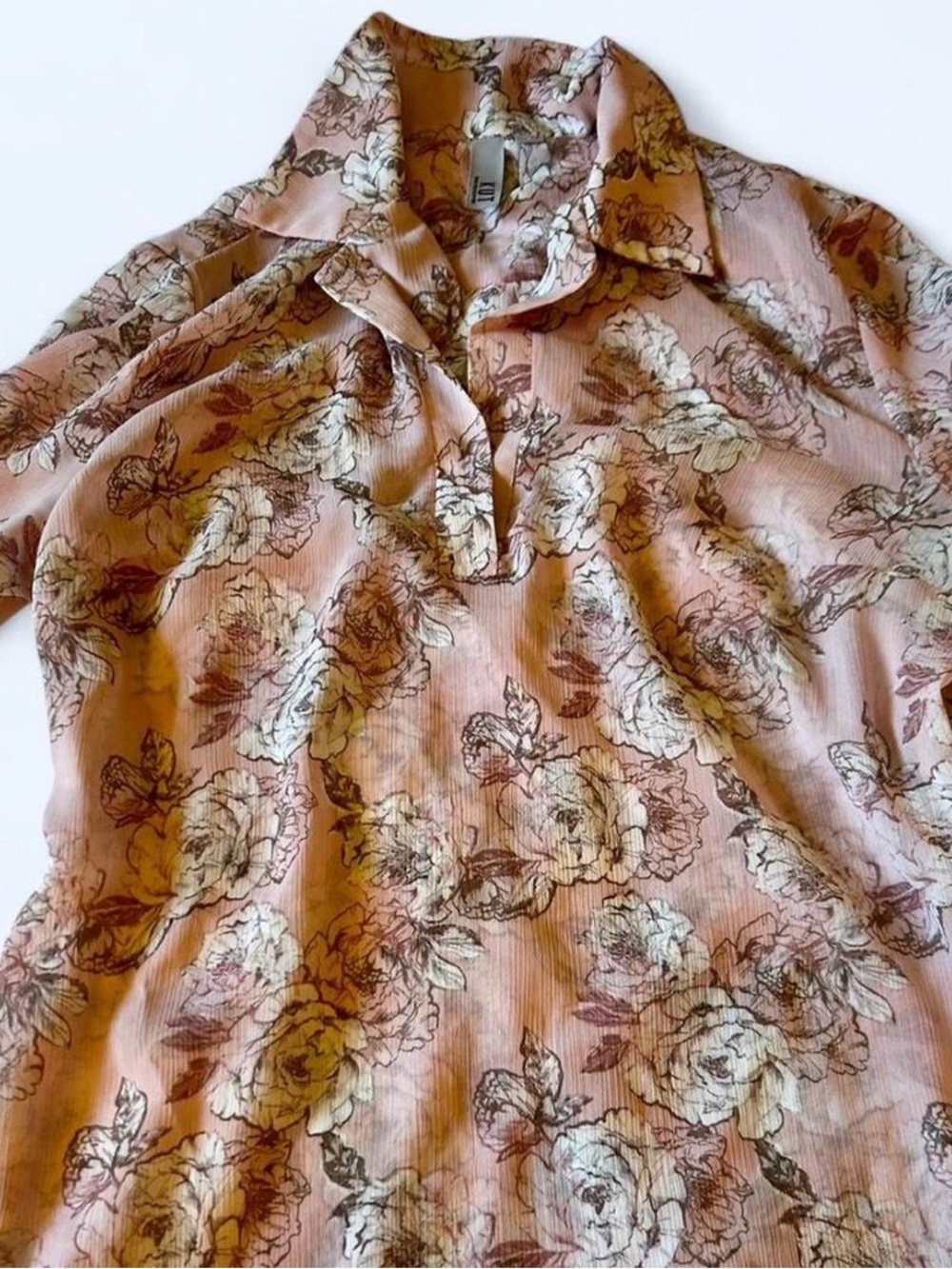 Kut from the Kloth Pink Floral Button-Down Blouse - Light Sheer Business Casual - Picture 3 of 4